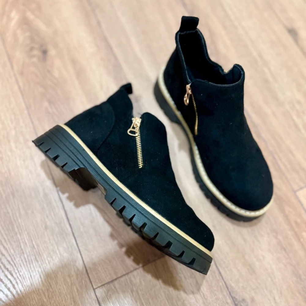 SHEIN Black Heeled Boots with Gold Zipper